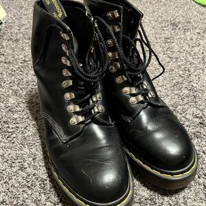 VTG Dr. Martens Made in England 8217 Boots 8-eye Size 9 Leather Black Silver